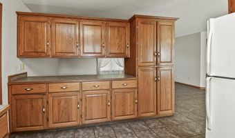 654 Highway T, Aldrich, MO 65601