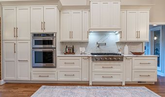 469 Winterham Dr, Abingdon, VA 24211