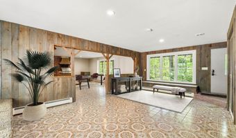 28 Olde Lantern Rd, Bedford, NH 03110
