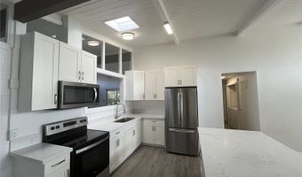 1549 Molehu Dr, Honolulu, HI 96818