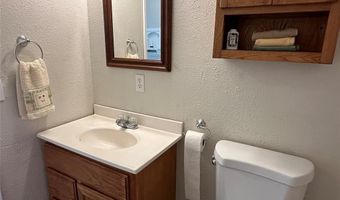 925 E Katy Dr, Altus, OK 73521