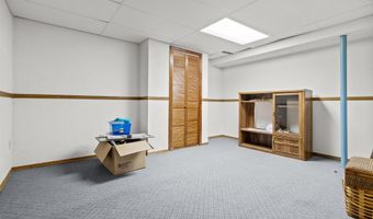 1022 E CAPITOL Dr, Appleton, WI 54911