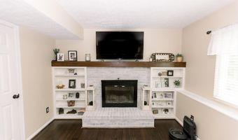 148 Stonegate Dr, Alexandria, KY 41001