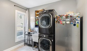 305 Perry St, Albion, MI 49224