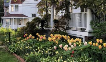 109 S Lake Ave, Albany, NY 12208