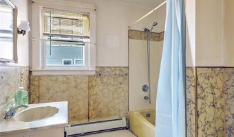 59 Colonial Ave, Cranston, RI 02910