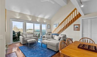 157 Harrison Ave 15, Newport, RI 02840