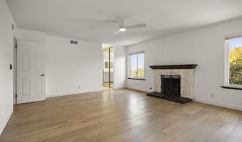 2325 Parkway Dr, Camarillo, CA 93010