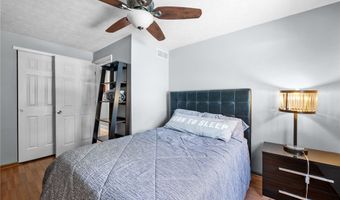 1280 Meadowview Ln, Amherst, OH 44001