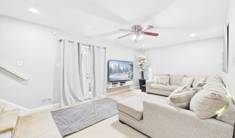 33 STEPHANIE Dr, Bear, DE 19701