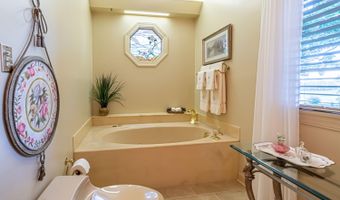 19134 Amelia Dr, Abingdon, VA 24211