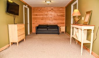 194 THORNBERRY Ln, Blakeslee, PA 18610