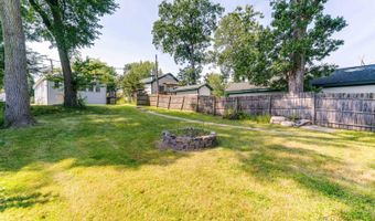 25176 W Linden Ln W, Antioch, IL 60002