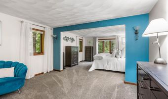 301 N Amherst Rd, Bedford, NH 03110