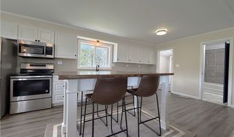241 East Ave, Akron, NY 14001