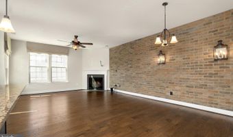 42101 PIEBALD Sq, Aldie, VA 20105