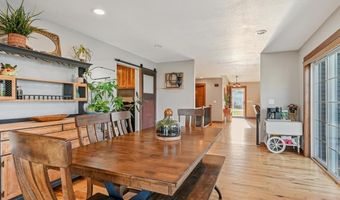 82 1st St Ct, Atkins, IA 52206