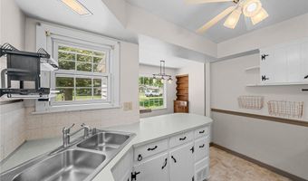 1489 Earhart Ave, Akron, OH 44320