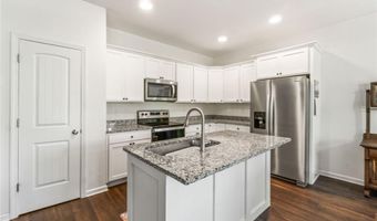 372 Highland Pointe Dr, Alto, GA 30510