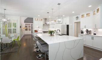 265 Oakhurst Leaf Dr, Alpharetta, GA 30004
