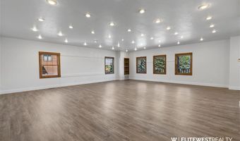754 Yellowstone Ave, Cody, WY 82414