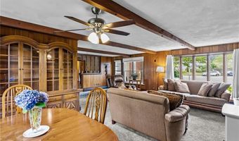 174 Lawnacre Dr, Cranston, RI 02920
