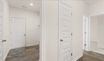 1813 QUAKER St, Hampton, GA 30228