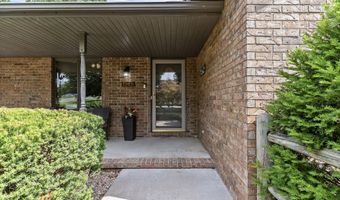 1965 W Cardinal Ln, Aurora, MO 65605