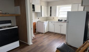 903 Chevis St, Abbeville, LA 70510