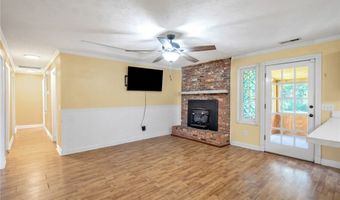 157 Flat Rock Ln, Aberdeen, NC 28315
