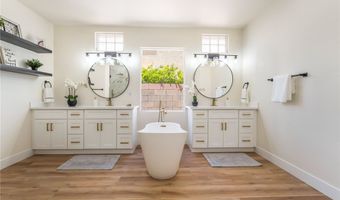 10410 Nostalgia Cir, Las Vegas, NV 89135