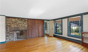 130 E Main St, Clinton, CT 06413