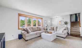 7370 Devinney Ct, Arvada, CO 80005