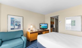410 Atkinson Dr 962, Honolulu, HI 96815