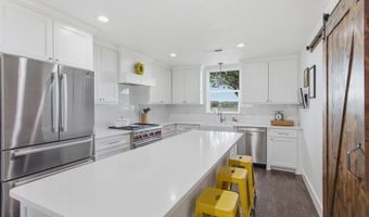 210 County Road 2696, Alvord, TX 76225