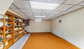 3456 Briarwood Ln, Austintown, OH 44511
