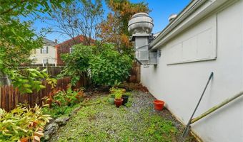170 Franklin St, Bristol, RI 02809