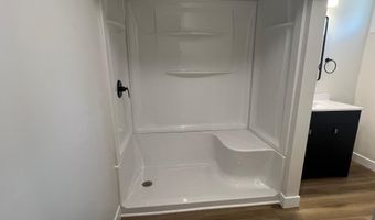 711 Clausen Ave, Albert Lea, MN 56007