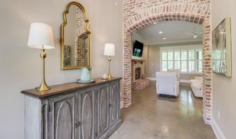 15240 Karen Rd, Biloxi, MS 39532
