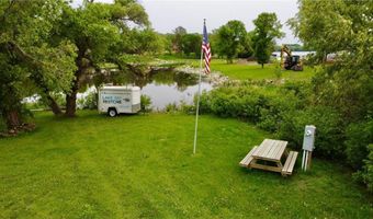 48122 Isaac Ln, Big Stone City, SD 57216