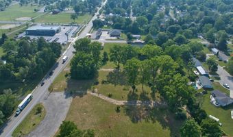941 E Maumee St, Angola, IN 46703