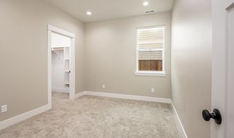 87653 8th St, Veneta, OR 97487