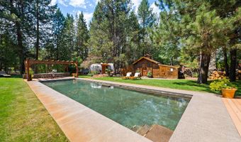 56648 Lunar Dr, Bend, OR 97707