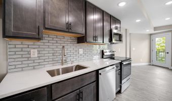 1617 RHODE ISLAND Ave NE 402, Washington, DC 20018