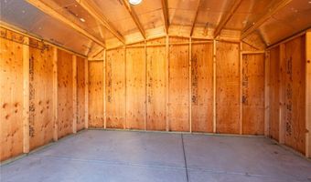 14076 Wawona Rd, Apple Valley, CA 92307