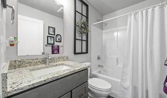 780 Brook Ridge Ave, North Liberty, IA 52317