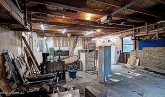 331 Lake Harbor Rd, Brandon, MS 39047