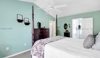136 Lake Linden Dr, Bluffton, SC 29910
