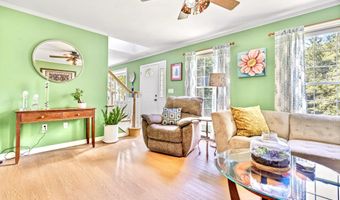 348 Deerfield Rd, Allenstown, NH 03275