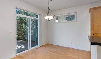 16985 NW SHADOW HILLS Ln, Beaverton, OR 97006